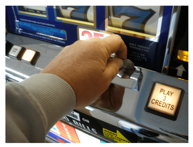 Five important accessories on sale for slot machines- Coin Handler