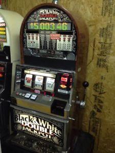 Bally 6000 Black And White Progressive SLOT MACHINE