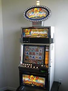 IGT LOBSTERMANIA VIDEO SLOT MACHINE WITH TOPPER AND LCD TOUCHSCREEN MONITOR