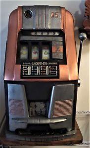 ANTIQUE 1940'S MILLS HIGH TOP 25 CENT WILD DEUCE SLOT MACHINE ALL ORIGINAL