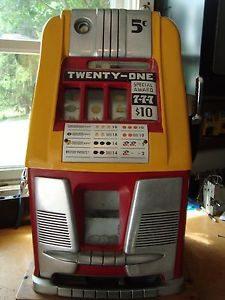 Antique Mills High Top Nickel Slot Machine - "Twenty One" Model